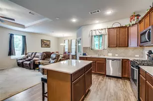 2202 Timberland Country Ct, Conroe, TX 77304 - Photo 13