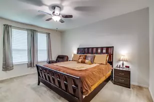 2202 Timberland Country Ct, Conroe, TX 77304 - Photo 11