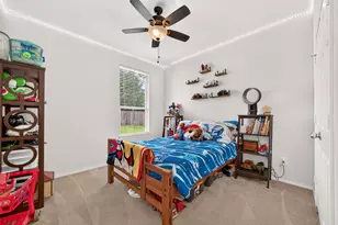 2202 Timberland Country Ct, Conroe, TX 77304 - Photo 13