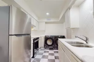 357 N Post Oak Ln, Houston, TX 77024 - Photo 1