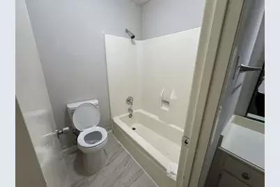 11807 S Youngwood Lane, Houston, TX 77043 - Photo 11