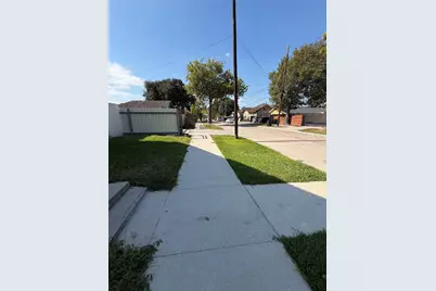 7842 Baltimore Street #A, Houston, TX 77012 - Photo 11