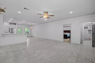 46 Nelson Ct, Jones Creek, TX 77541 - Photo 3