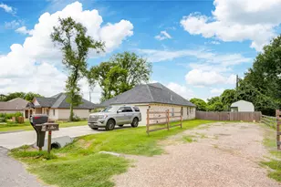 46 Nelson Ct, Jones Creek, TX 77541 - Photo 35
