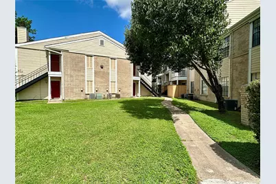 2750 Holly Hall Street #1215, Houston, TX 77054 - Photo 5