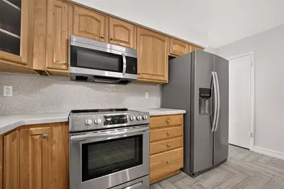 10383 Briar Forest Drive, Houston, TX 77042 - Photo 19