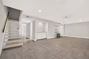 10383 Briar Forest Dr, Houston, TX 77042 - Photo 13