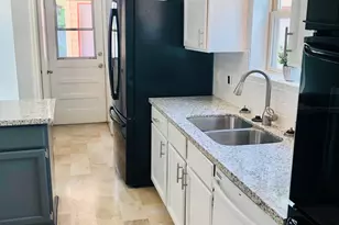 29021 Cherrywood Ln, Shenandoah, TX 77381 - Photo 5