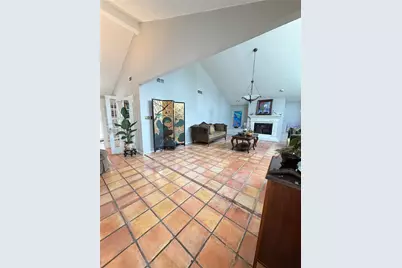 10310 Sugar Hill, Houston, TX 77042 - Photo 5
