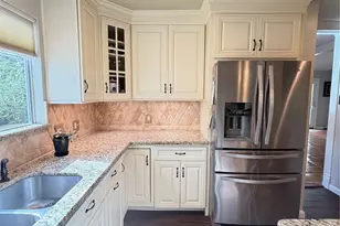 10310 Sugar Hill, Houston, TX 77042 - Photo 15