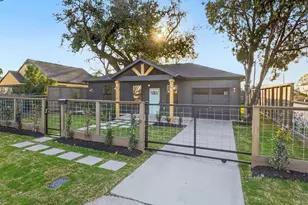 5619 Chapman St, Houston, TX 77009 - Photo 1