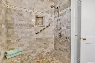 10706 Duncum St, Houston, TX 77013 - Photo 23