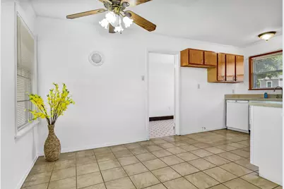10706 Duncum Street, Houston, TX 77013 - Photo 11