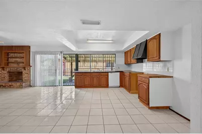 14315 Lourdes Drive, Houston, TX 77049 - Photo 3