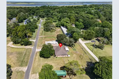 727 Cindy Lane, Cove, TX 77523 - Photo 19
