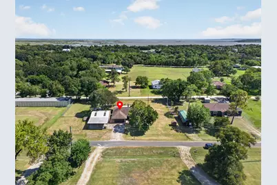 727 Cindy Lane, Cove, TX 77523 - Photo 17
