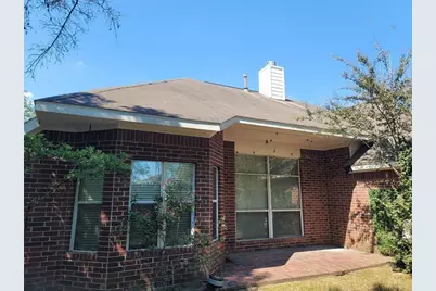 8011 Aspen Court, Baytown, TX 77523 - Photo 15