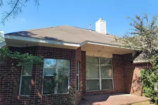 8011 Aspen Ct, Baytown, TX 77523 - Photo 15