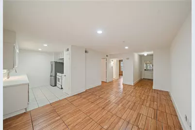 8245 Kingsbrook Road #236, Houston, TX 77024 - Photo 5