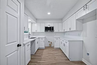 9715 Seeker Street, Houston, TX 77078 - Photo 7