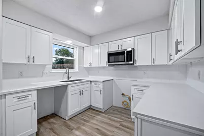 9715 Seeker Street, Houston, TX 77078 - Photo 9