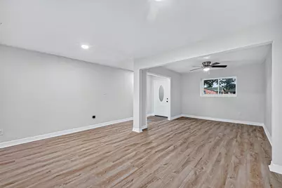 9715 Seeker Street, Houston, TX 77078 - Photo 5