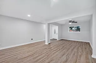 9715 Seeker St, Houston, TX 77078 - Photo 5