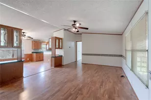 37 Riverside Ln, Huntsville, TX 77320 - Photo 5