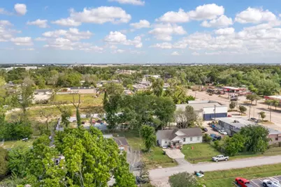 7609 Red Robin Lane, Houston, TX 77075 - Photo 7