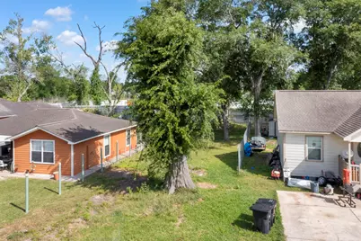 7609 Red Robin Lane, Houston, TX 77075 - Photo 7