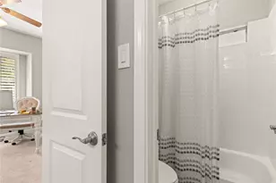 11 Greens Edge Dr, Houston, TX 77339 - Photo 23