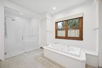 5040 Fieldwood Drive, Houston, TX 77056 - Photo 19