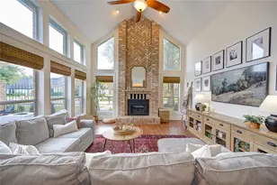 2282 Woodland Springs St, Houston, TX 77077 - Photo 5