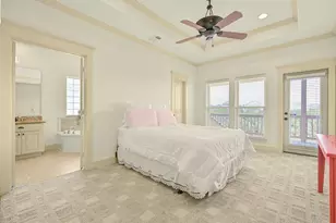 13610 Windlass Cir, Galveston, TX 77554 - Photo 21