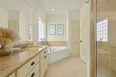13610 Windlass Circle, Galveston, TX 77554 - Photo 25
