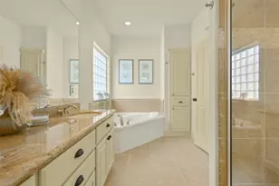 13610 Windlass Cir, Galveston, TX 77554 - Photo 25