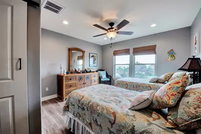 1522 Windsong Way, Tiki Island, TX 77554 - Photo 33