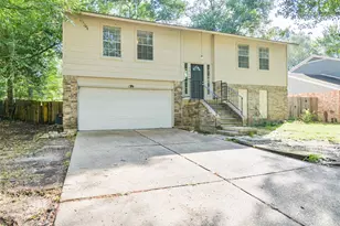 2915 Valley Rose Dr, Kingwood, TX 77339 - Photo 1