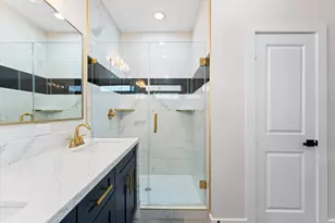 1906 Dismuke St, Houston, TX 77023 - Photo 35