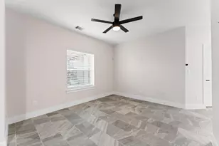 1906 Dismuke St, Houston, TX 77023 - Photo 5