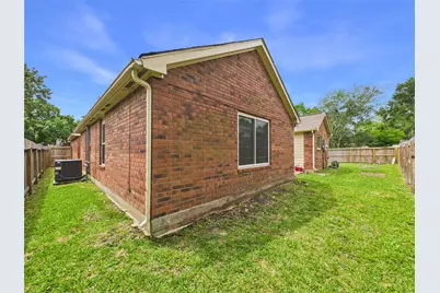 1210 Berkeley Lake Lane, Houston, TX 77062 - Photo 21