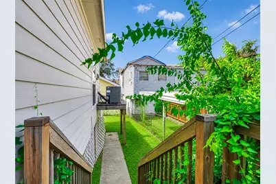 1510 36th Street, Galveston, TX 77550 - Photo 27