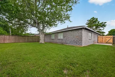 4718 Fairgreen Lane, Houston, TX 77048 - Photo 31