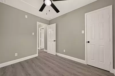 4718 Fairgreen Lane, Houston, TX 77048 - Photo 21
