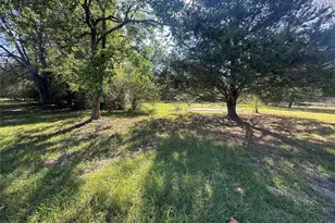 312 Prospect Dr, Trinity, TX 75862 - Photo 13