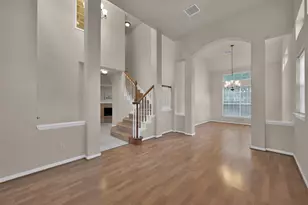 30 Hidden Meadow Dr, The Woodlands, TX 77382 - Photo 3