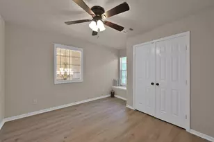 30 Hidden Meadow Dr, The Woodlands, TX 77382 - Photo 19