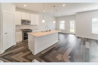 10313 S Goshawk Trail, Conroe, TX 77385 - Photo 5