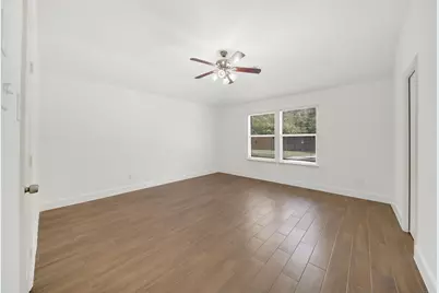 135 Fairwind Trail Drive, Conroe, TX 77385 - Photo 21