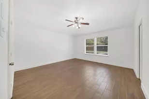 135 Fairwind Trail Dr, The Woodlands, TX 77385 - Photo 21
